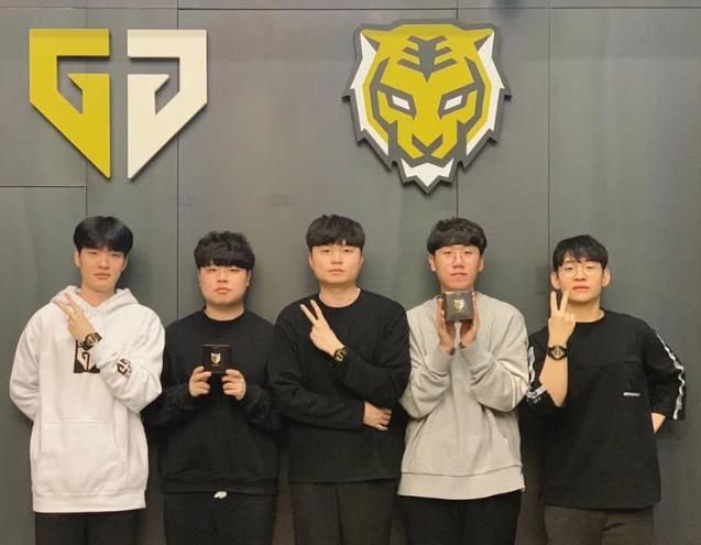 一家欧洲知 一家欧洲知